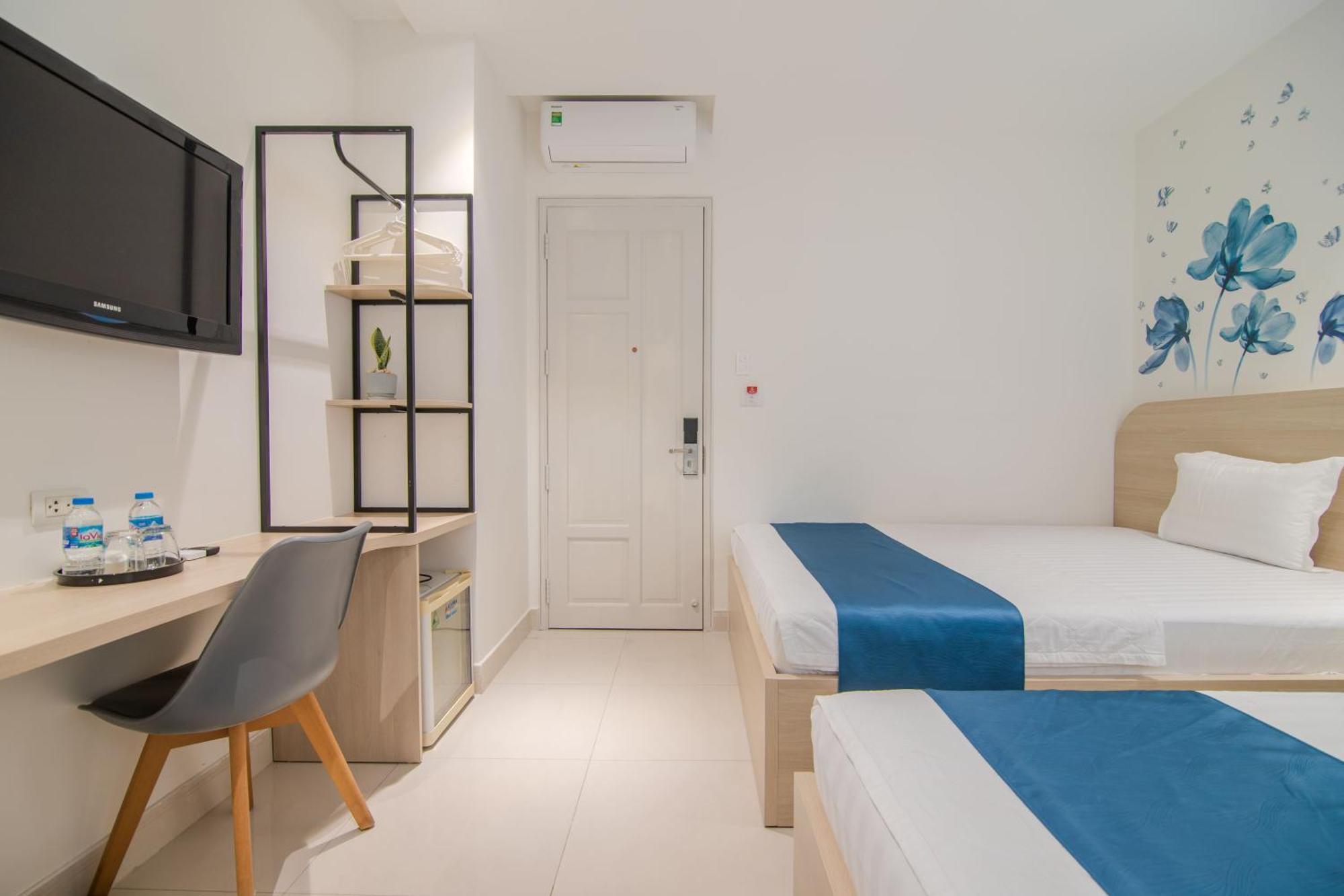 Bin Bin Hotel 6 - Near Secc D7 Ho Chi Minh City Exterior photo
